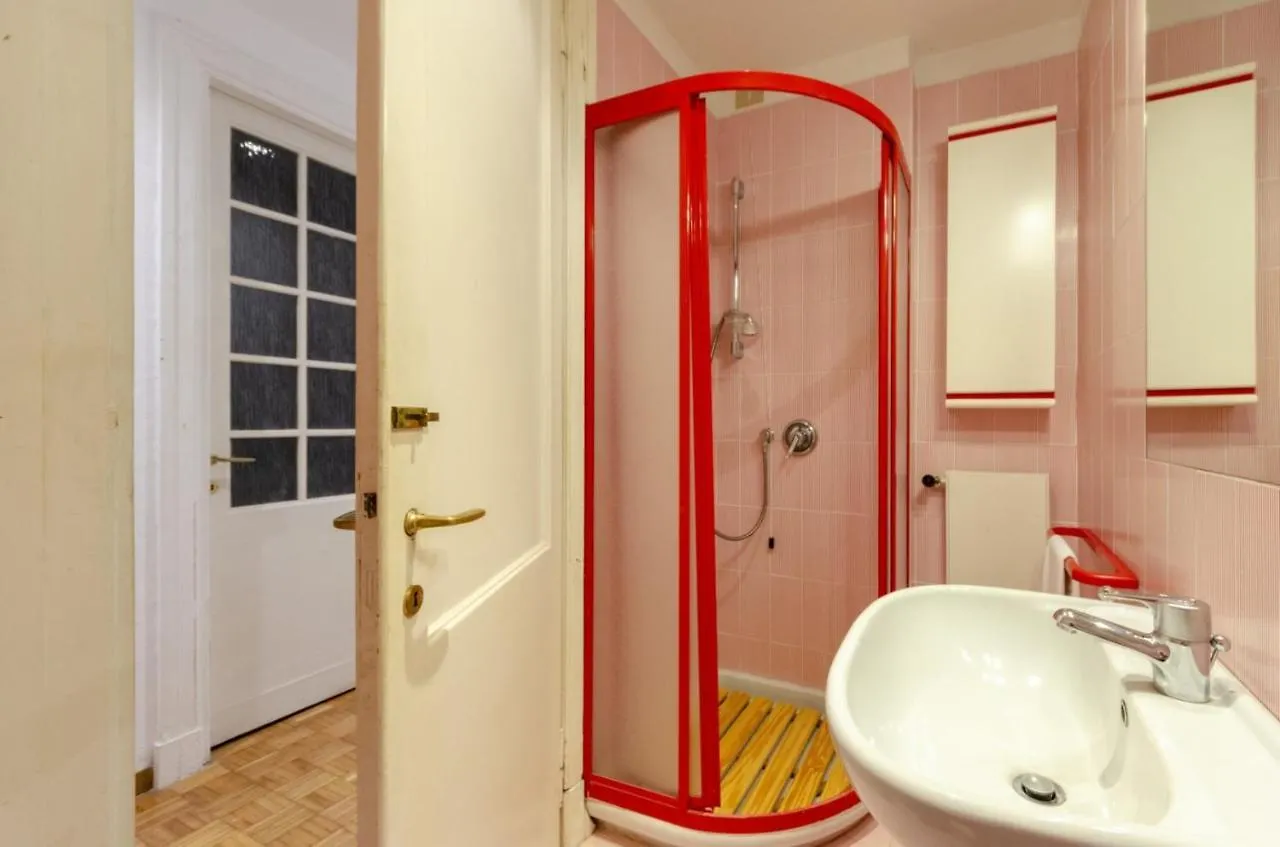 Apartment Joivy Apt With Amazing Sea View And Patio, Next To Port Of Rapallo