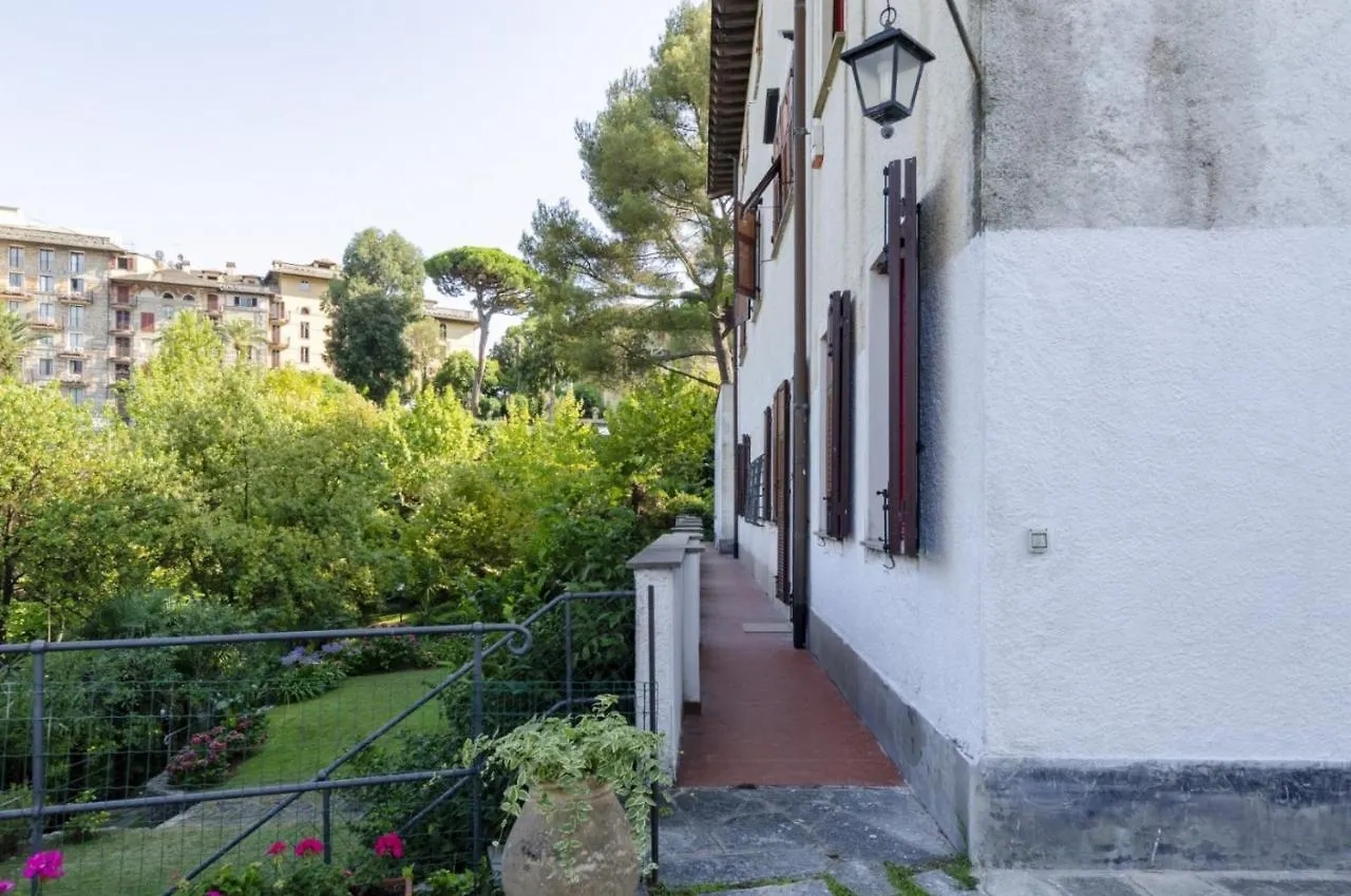 Apartment Joivy Apt With Amazing Sea View And Patio, Next To Port Of Rapallo