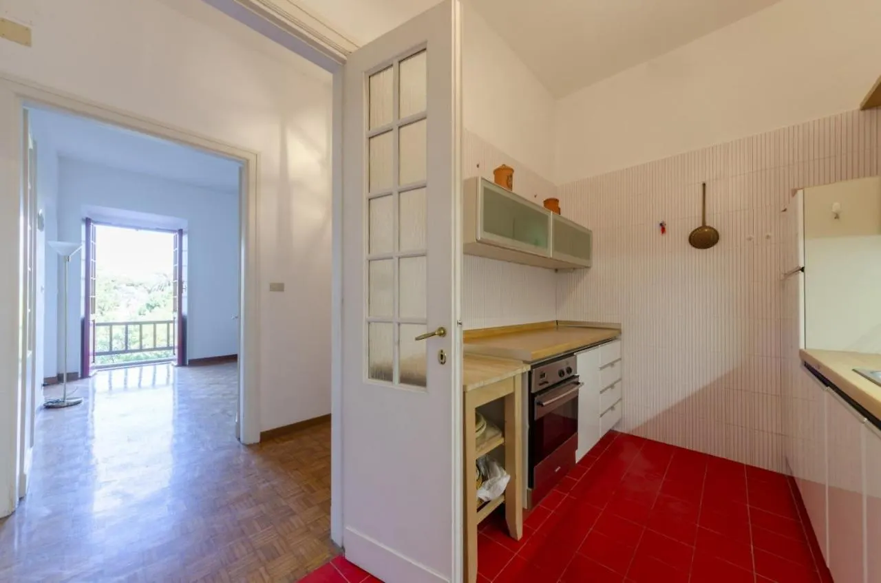 Apartment Joivy Apt With Amazing Sea View And Patio, Next To Port Of Rapallo Italy