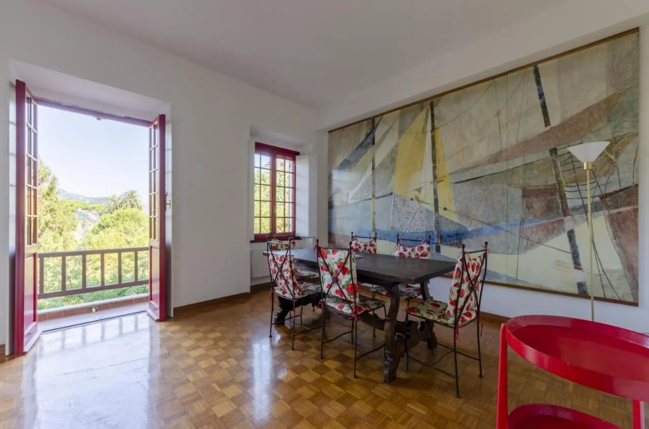 Apartment Joivy Apt With Amazing Sea View And Patio, Next To Port Of Rapallo