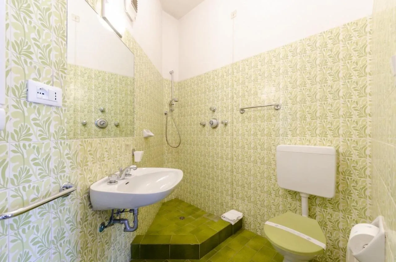 Apartment Joivy Apt With Amazing Sea View And Patio, Next To Port Of Rapallo